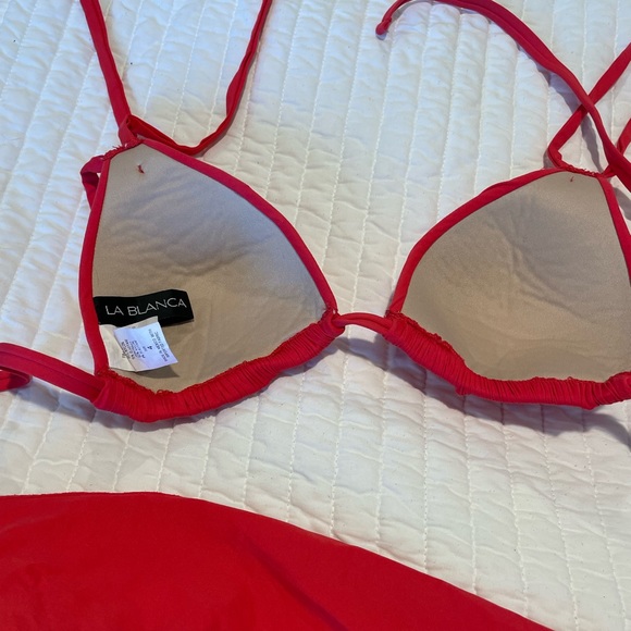 Two piece bathing suit.  Bottom is a skort - Picture 3 of 6